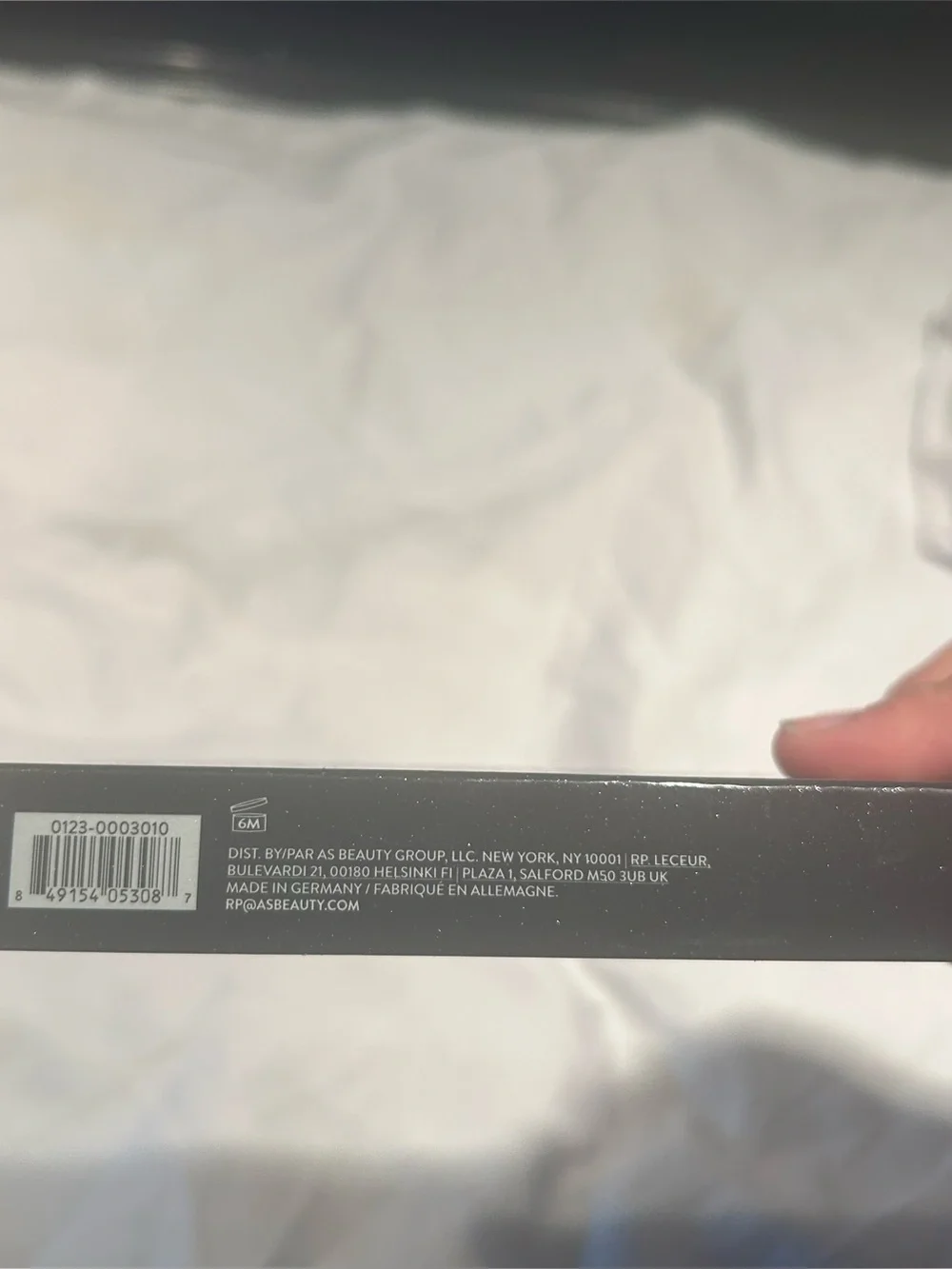 Laura Geller new box